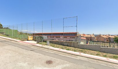 Pista de baloncesto en Navalagamella