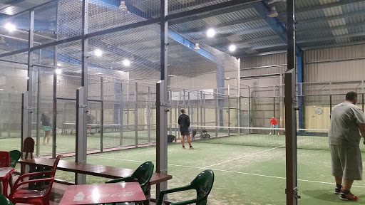 Padel Indoor Llanes en San Roque del Acebal