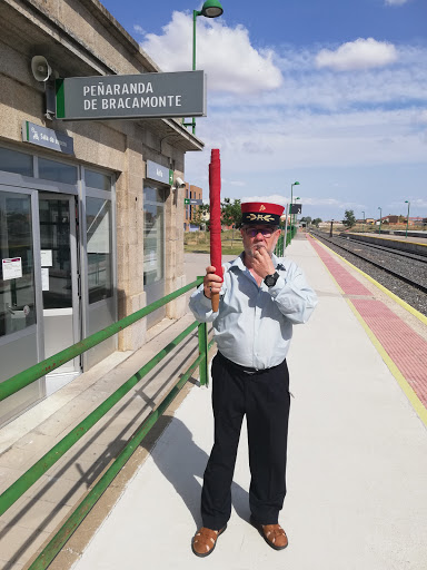 Pabellón municipal Miguel Ángel Jiménez Barcala en Peñaranda de Bracamonte