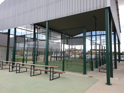 Pista De Padel De Villacelama en Villanueva de las Manzanas