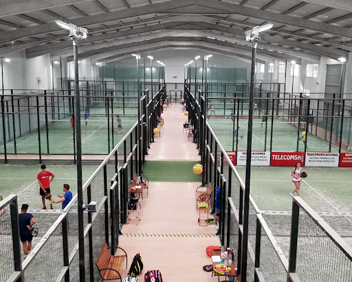 Club Padel El Viñal en Villares de la Reina